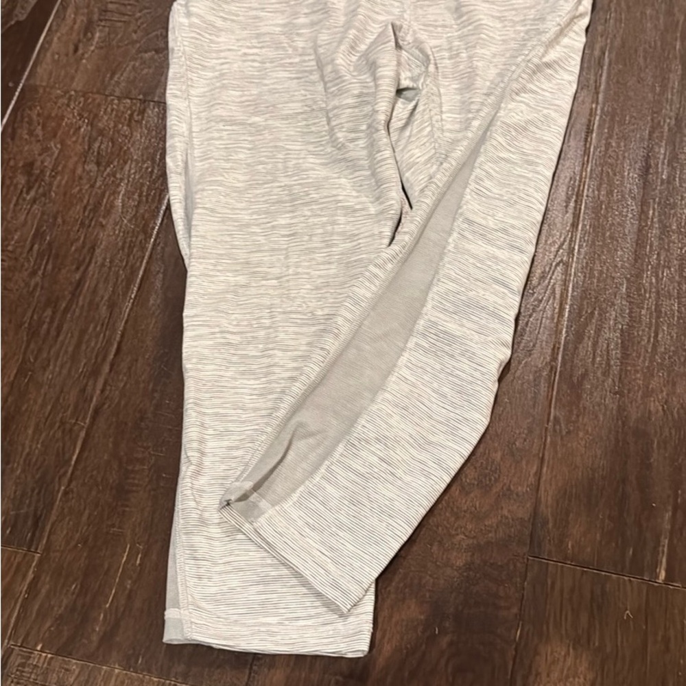 Lululemon Women’s Size 10 Leggings Grey